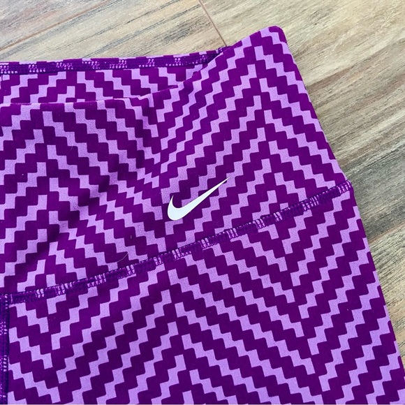 Nike Dri-Fit Purple 3/4 Athletic Leggings - Picture 7 of 11